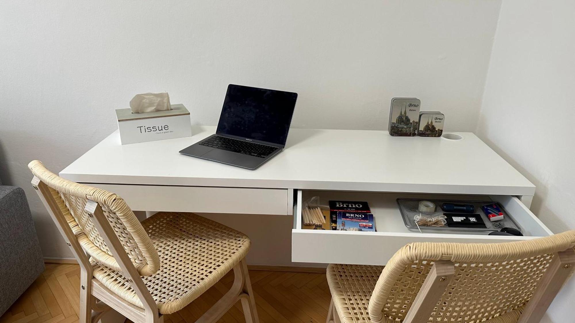 Appartement S Balkonem U Parku & 15 Minut Do Centra Brno