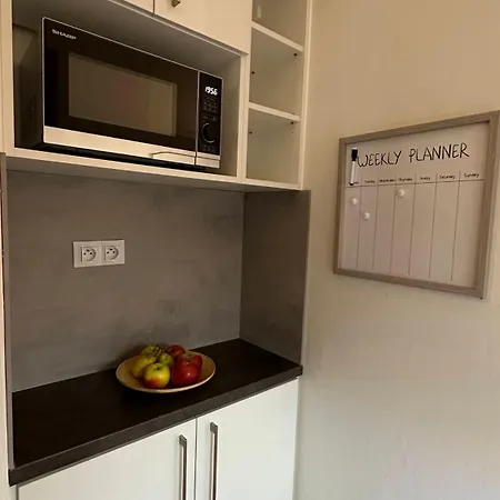 Apartman S Balkonem U Parku & 15 Minut Do Centra Brno Exterior photo