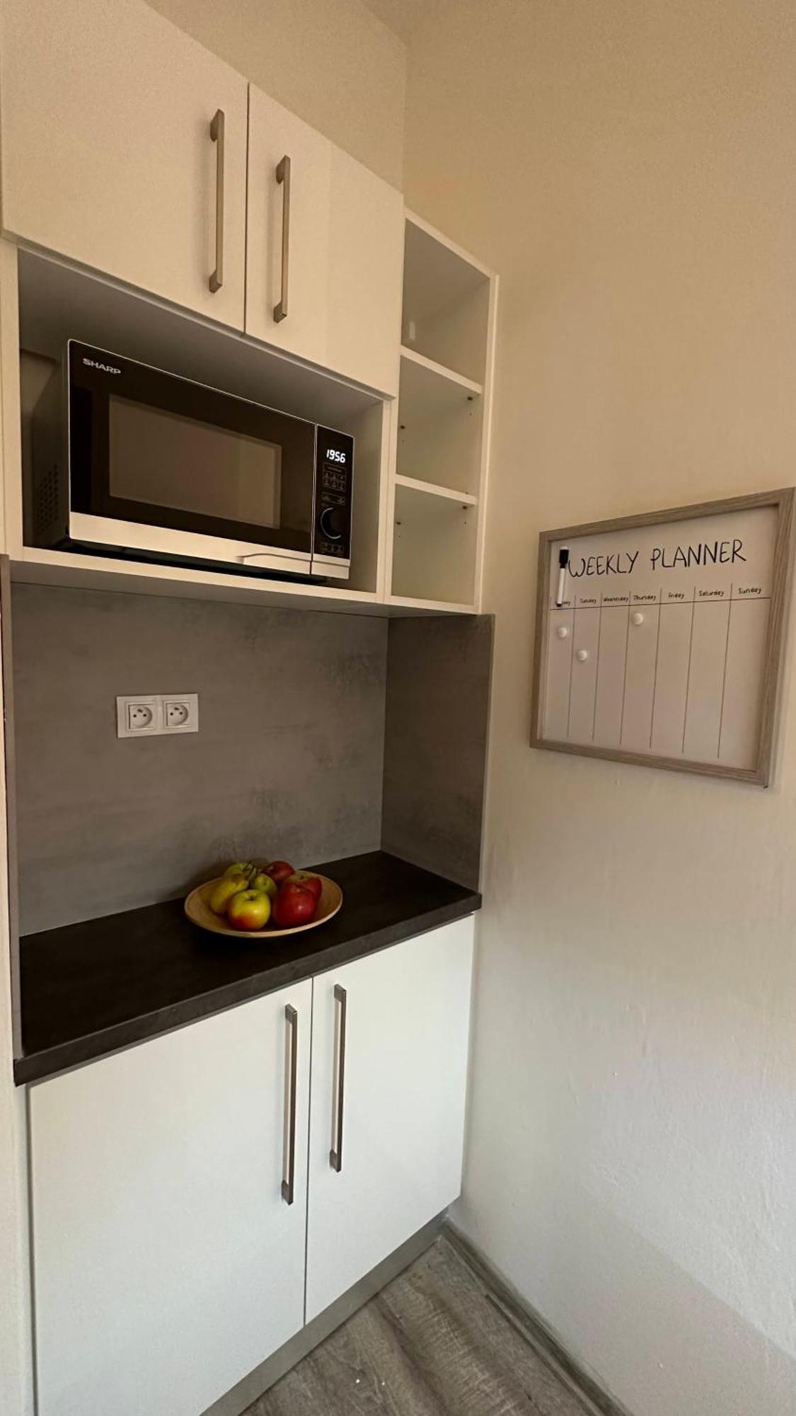 S Balkonem U Parku & 15 Minut Do Centra Apartment *